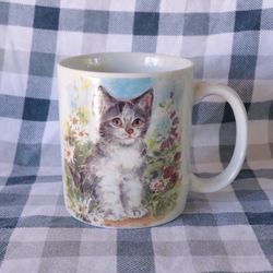 Adorable kitten mug!