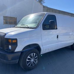 2013 Ford Econoline e150