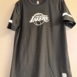 UNK Los Angeles Lakers NBA Black Shirt Medium Officially Licensed Basketball