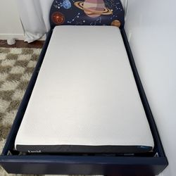 Twin Toddler Outer Space Bed & Mattress