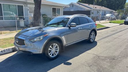Infinity QX70