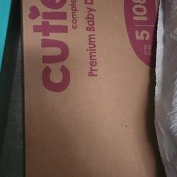 Cuties Diapers Size 5 