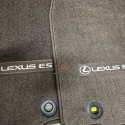 Lexus ES350 OEM Carpet Floor Mats 