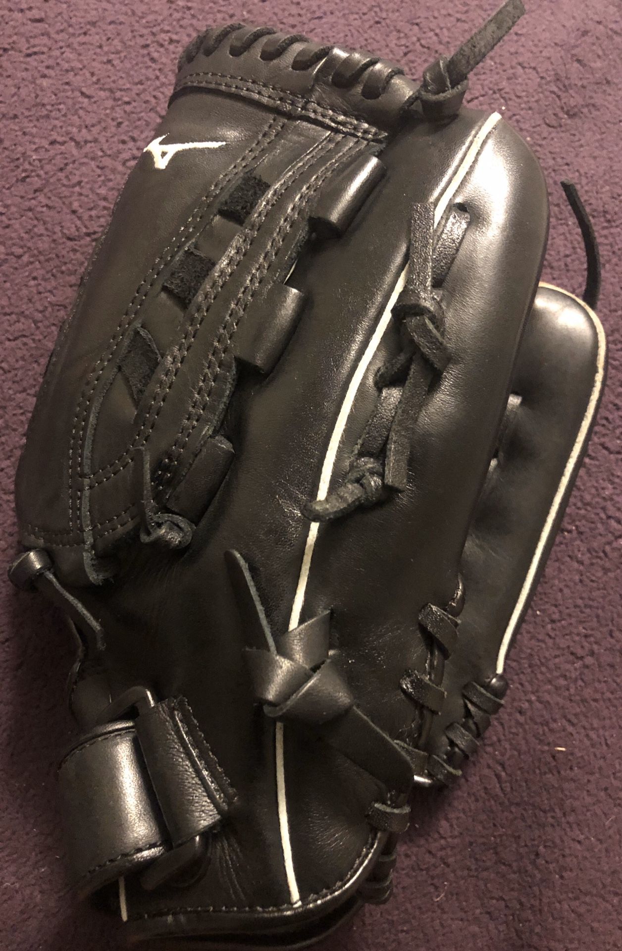 Mizuno MVP Select Fastpitch Softball Glove