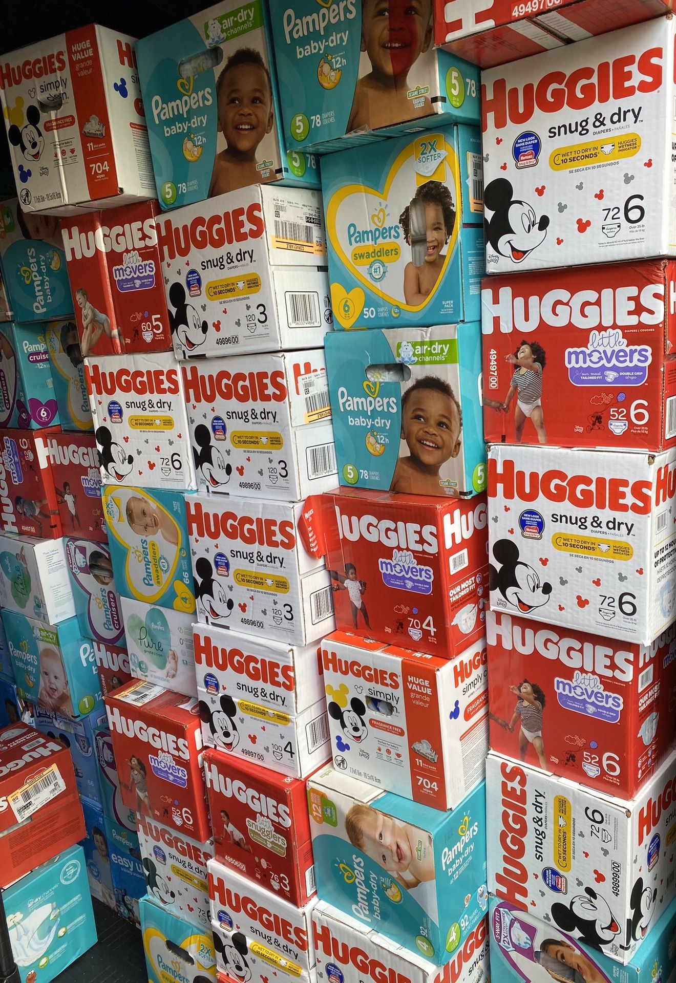 Huggies snug and dry, huggies little movers, pampers baby dry, pampers swaddlers for SALE