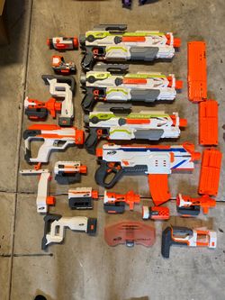 Modulus Nerf with Accessories