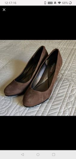 EASY SPIRIT WEDGE PUMPS