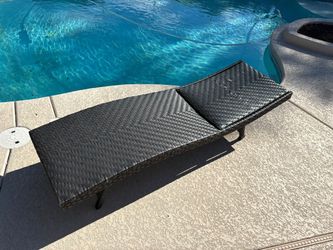 Outdoor Wicker Chaise Lounge, Brown