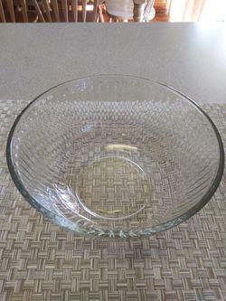 Vintage Pyrex Clear Glass Ribbed Bowl. 10 Cup
