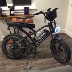 S4 Long Range Moped-Style Electric Bike 