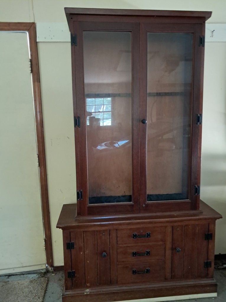 Gun Cabinet 