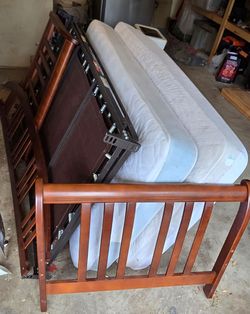 Cherry Wood Truffle Bed Set
