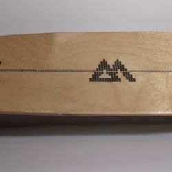 Magneto Complete Skateboard 27.5in. X 7.5in. Canadian Maple Doble Kick Concave Deck