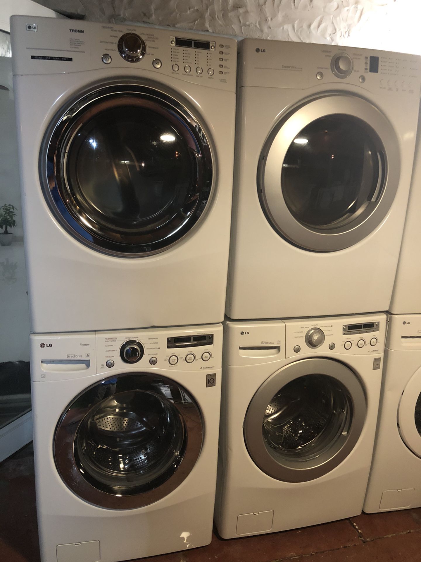 Washers and dryer excellent condition warranty