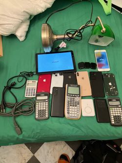 iPhone lot unlocked for $100 read description
