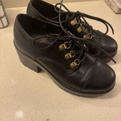Black Shoes