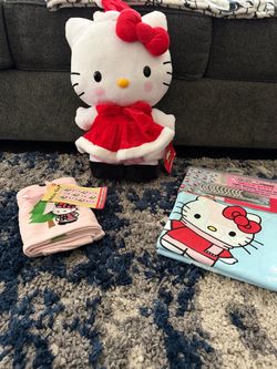HELLO KITTY BUNDLE $70