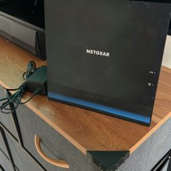 Netgear R6300v2 Smart WiFi Router Dual Band Gigabit 1300Mbps