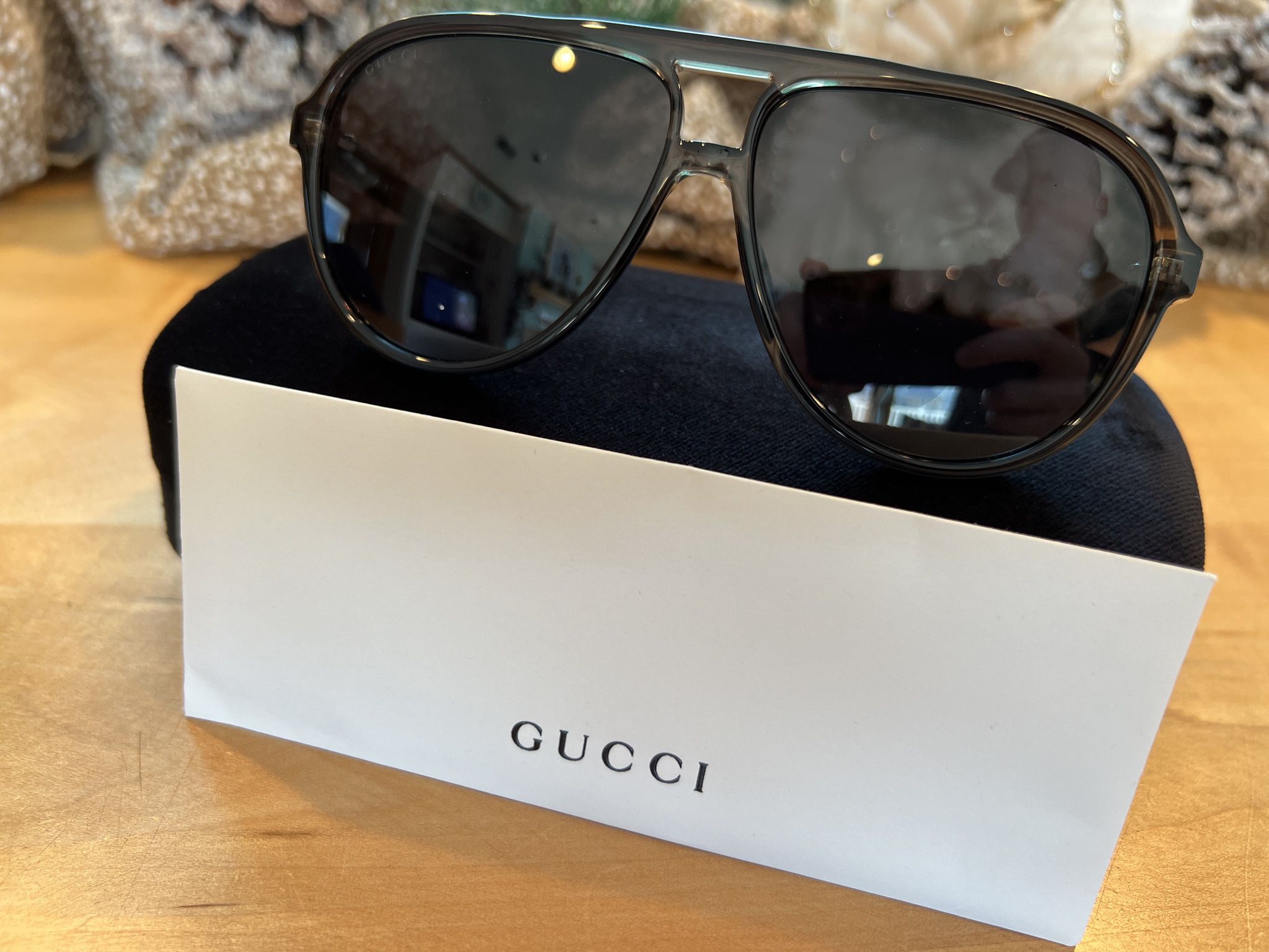 Authentic Gucci Aviator Sunglasses 