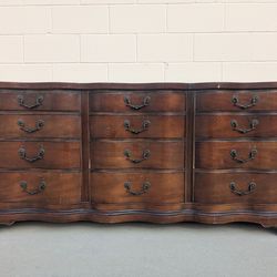 Vintage dresser