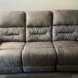 2 Couches - Ashley Brown Blend 