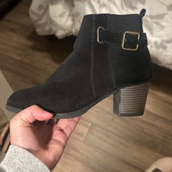 Black Boots