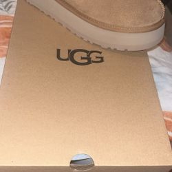 UGGS