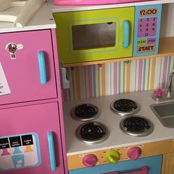 Play Kitchen