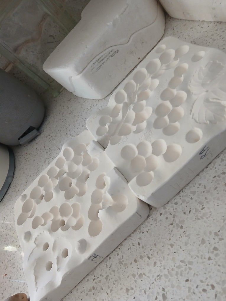 Large Ceramic Slip Mold Of GRAPES WITH LEAVES