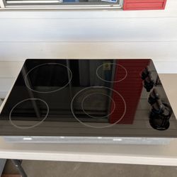 Maytag Stovetop 31x22 4 Burners Black Excellent Condition $175 Mesa