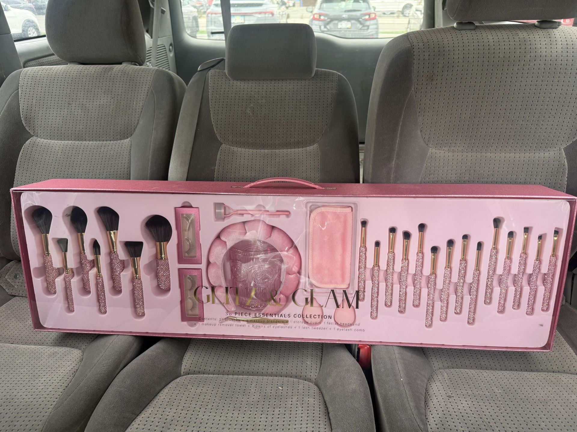 GLITZ & GLAM MAKEUP SET BRUSHES 