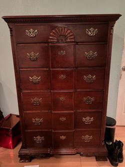 Dresser