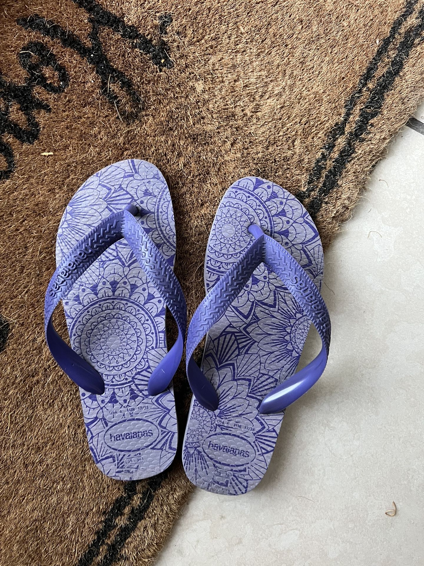 Purple Flip Flops $2 size 6