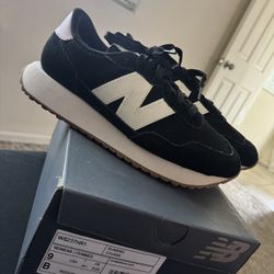 Women New Balance Shoes