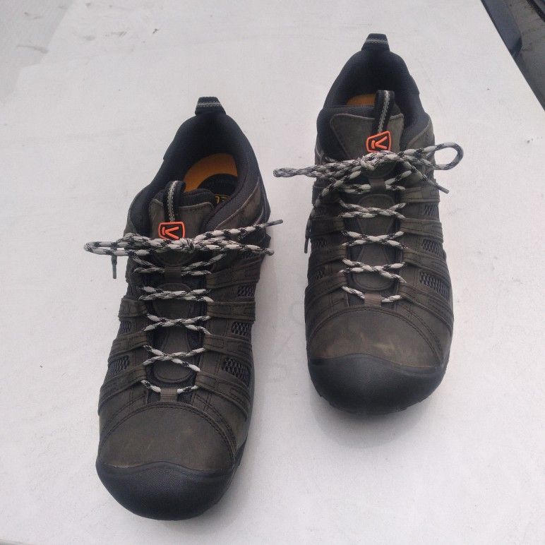 Keen Voyageur Hiking Shoes Boots Steel Grey/Scarlet Ibis (Worn Once) 15 US Men’s
