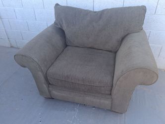 Chenille comfy Chair