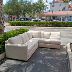 Section Sofa/Couch Light Beige D37" H30" L105"/85" (Clean, No Pets)