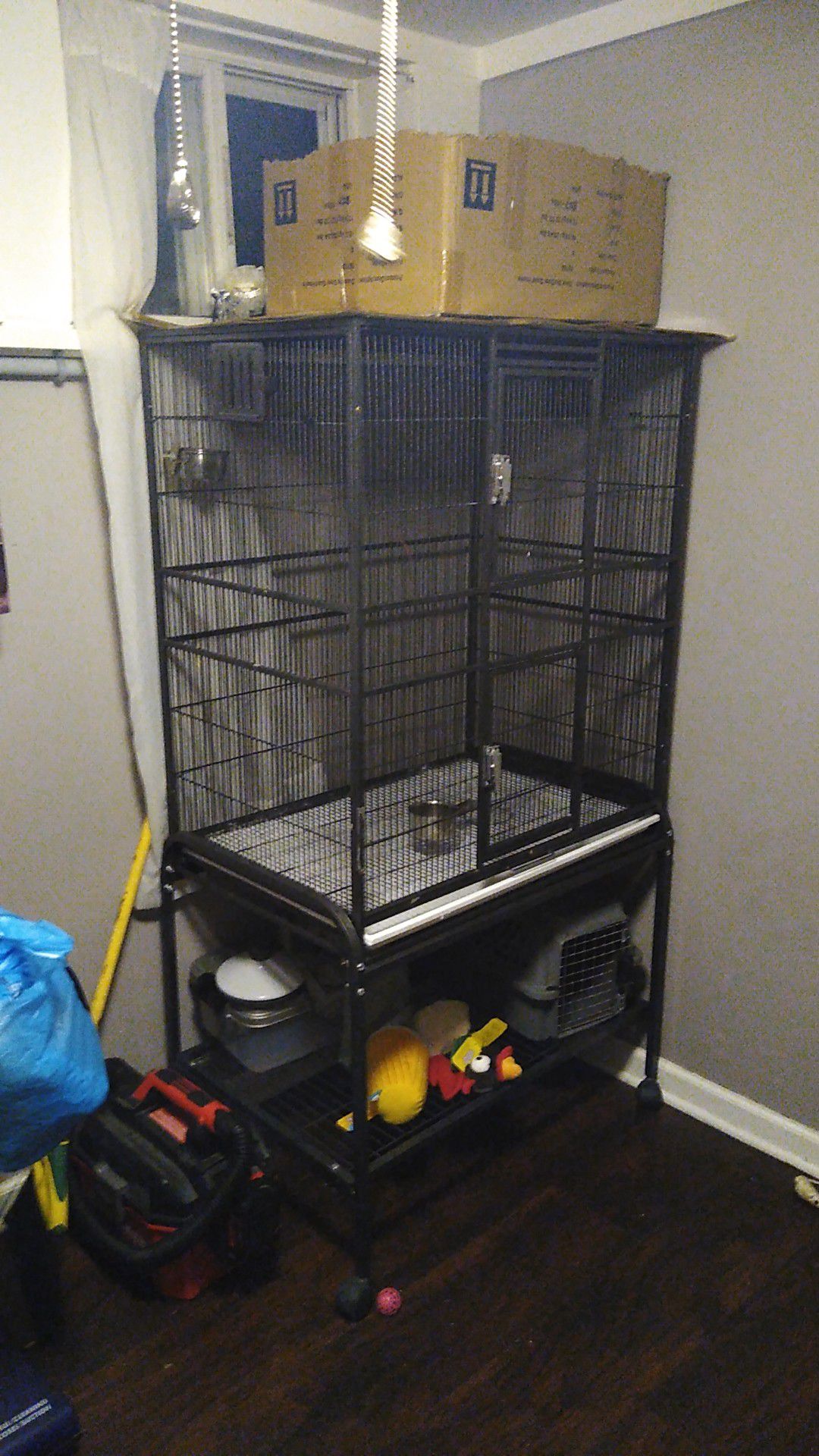 Bird/small animal cage