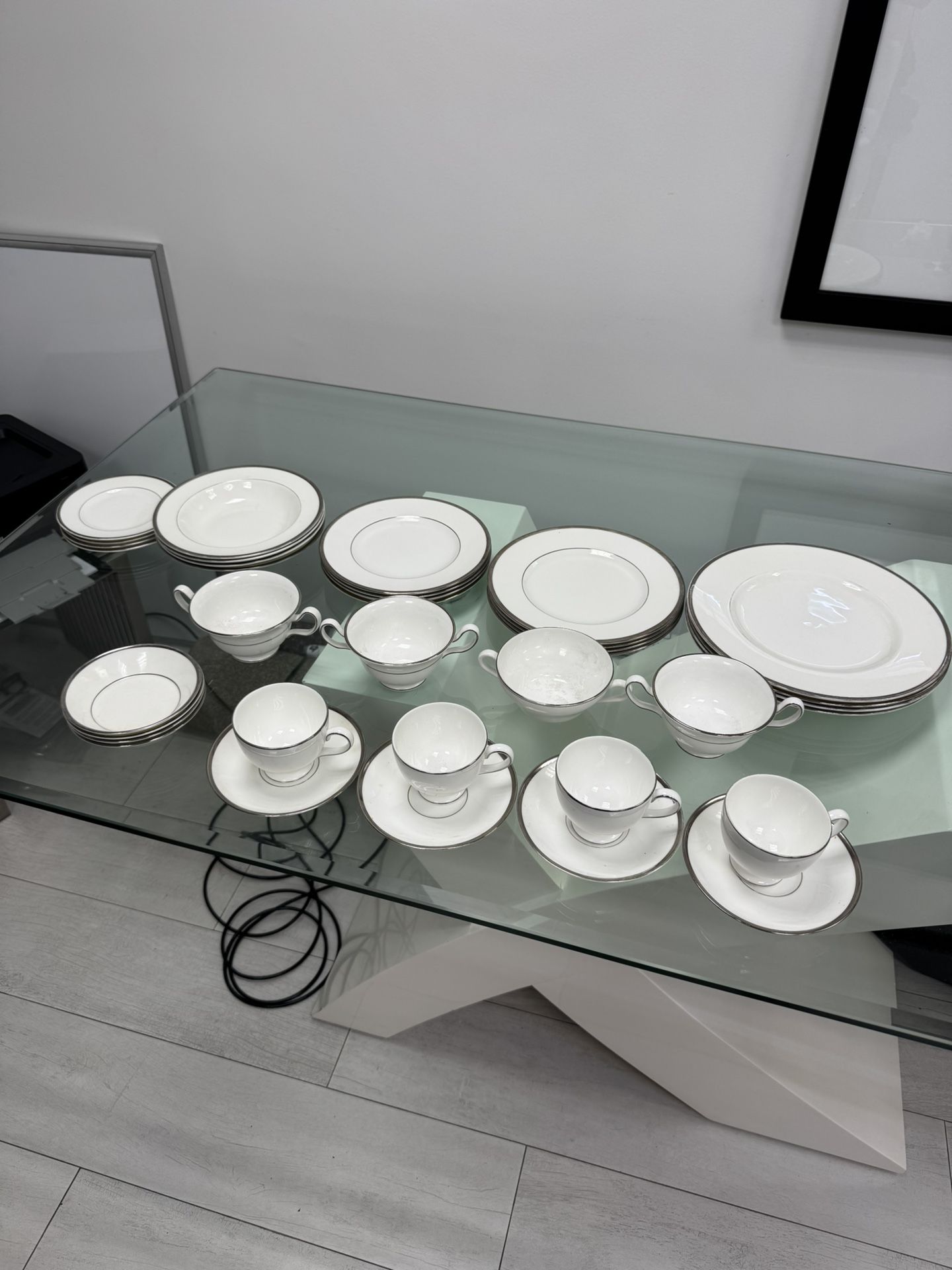 Wedgwood Bone China, Made In England - Carlyn Dinner Set. $398 OBO