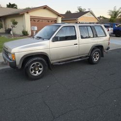1993 Nissan Pathfinder 