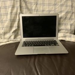 13 In. MacBook Air 2015