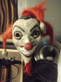 Scary Clown Full Latex Mask Adjustable One Size White Red Black Halloween