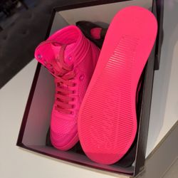 Sneakers,Gucci ,pink ,7 Women 