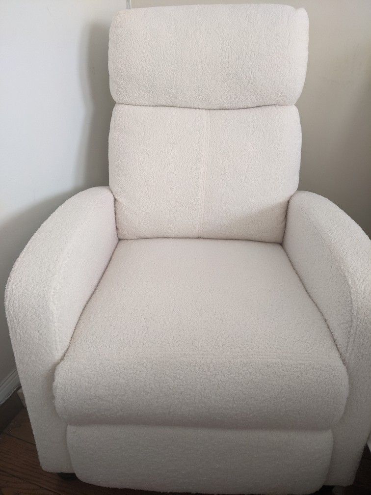 $60 Recliner For Teenager and/or Petite Adult/STILL POSTED, IT'S STILL AVAILABLE