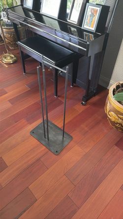 Industrial hanger holder