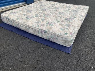 RV king size mattress ! Rv mattress ! Pillowtop mattress ! Free delivery