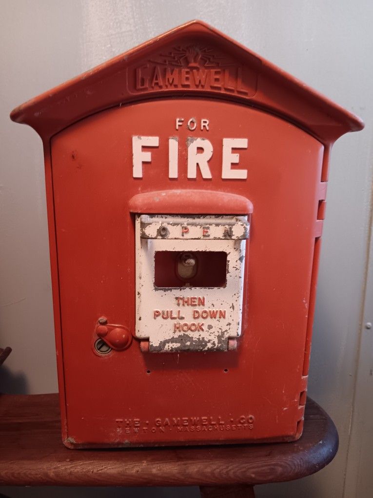 Antique - GAMEWELL CO. - FIRE ALARM STATION