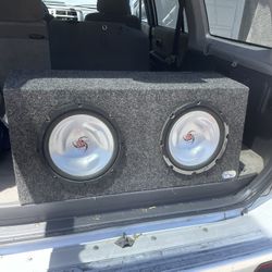 10, Kenwood Speakers Box