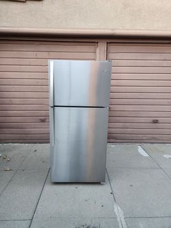 3MONTHS WARRANTY 30X30X66 WHIRLPOOL FRIDGE 18CUFT SILVER