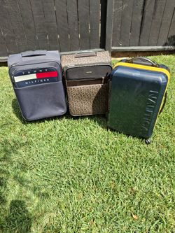 Maletas buenas condisiones  carry on luggage $25